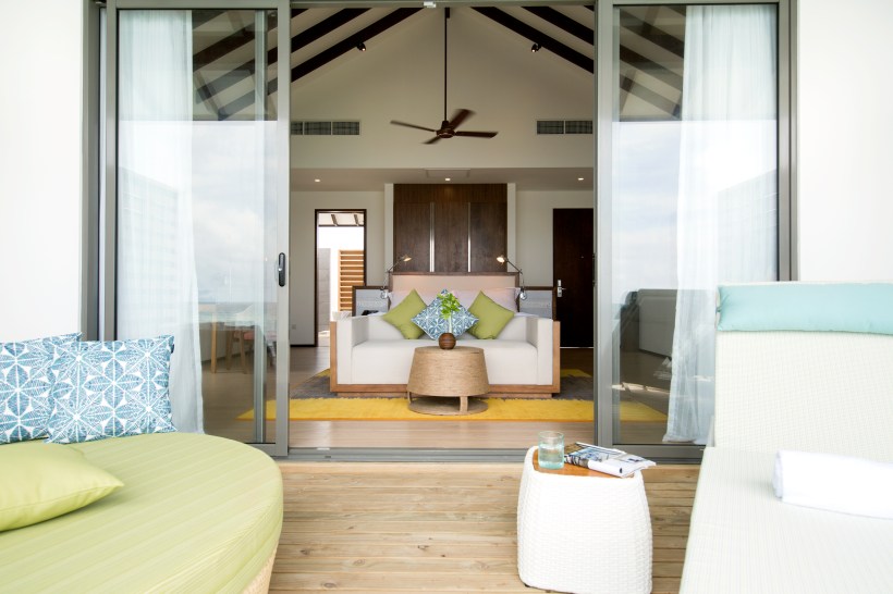 mn58_11423_BUM3_Wasserbungalow_mit_Pool