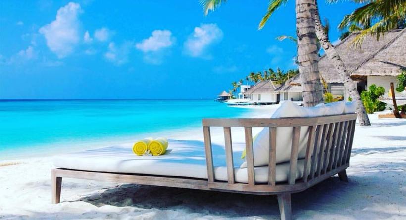 daybed beach
